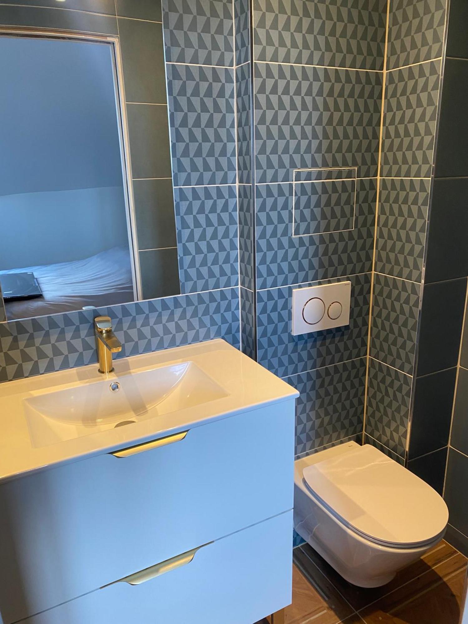 Hdg Hotel Gare De L'Isle Adam Appart'S Hotel Parmain Ngoại thất bức ảnh