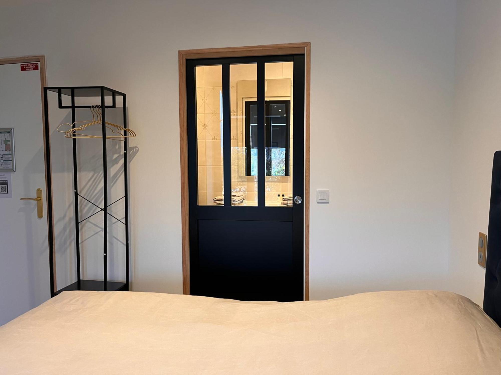 Hdg Hotel Gare De L'Isle Adam Appart'S Hotel Parmain Ngoại thất bức ảnh