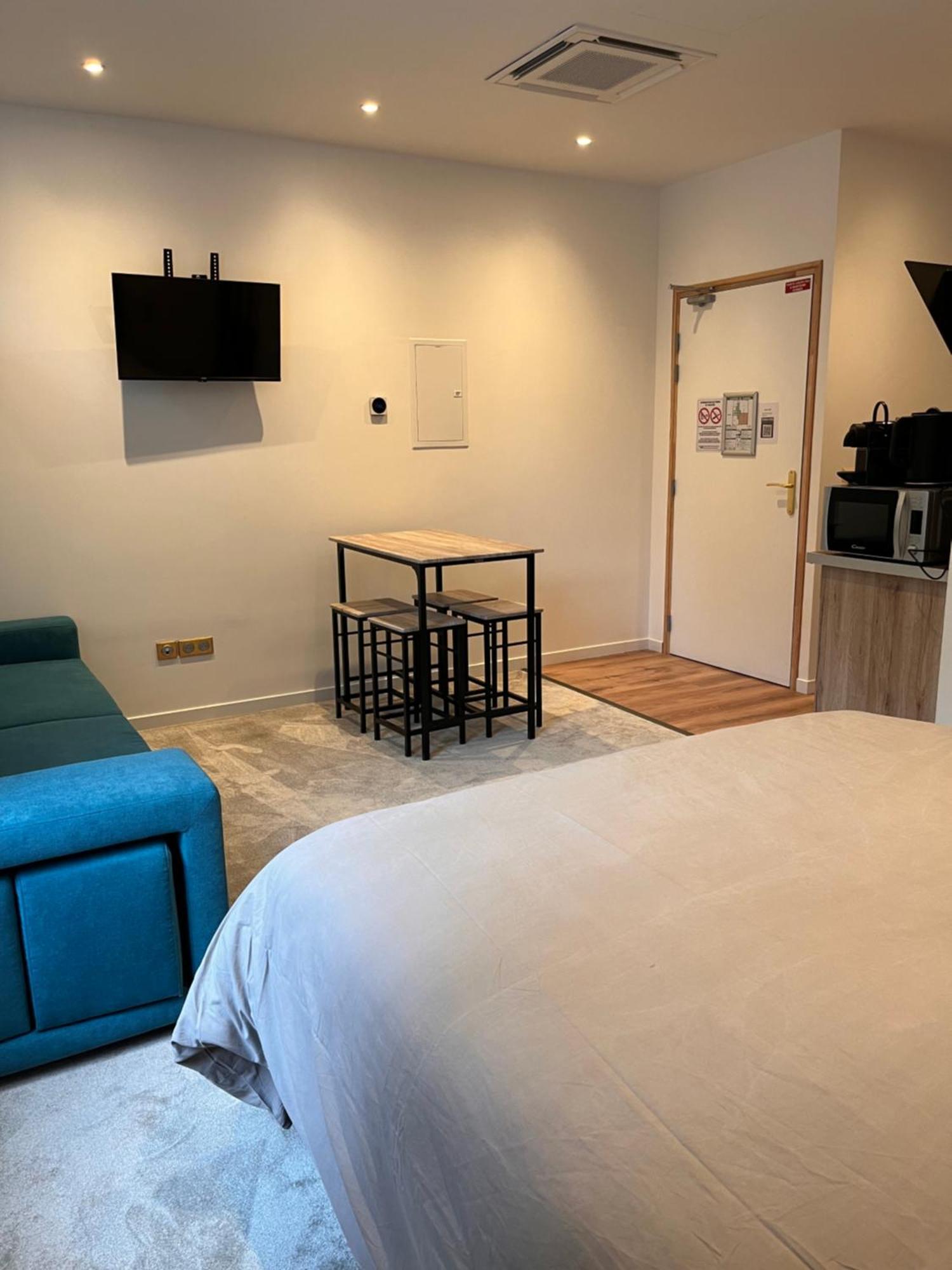 Hdg Hotel Gare De L'Isle Adam Appart'S Hotel Parmain Ngoại thất bức ảnh